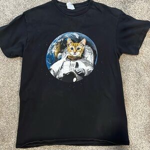Cat astronaut t shirt. Size medium women’s graphic tee.